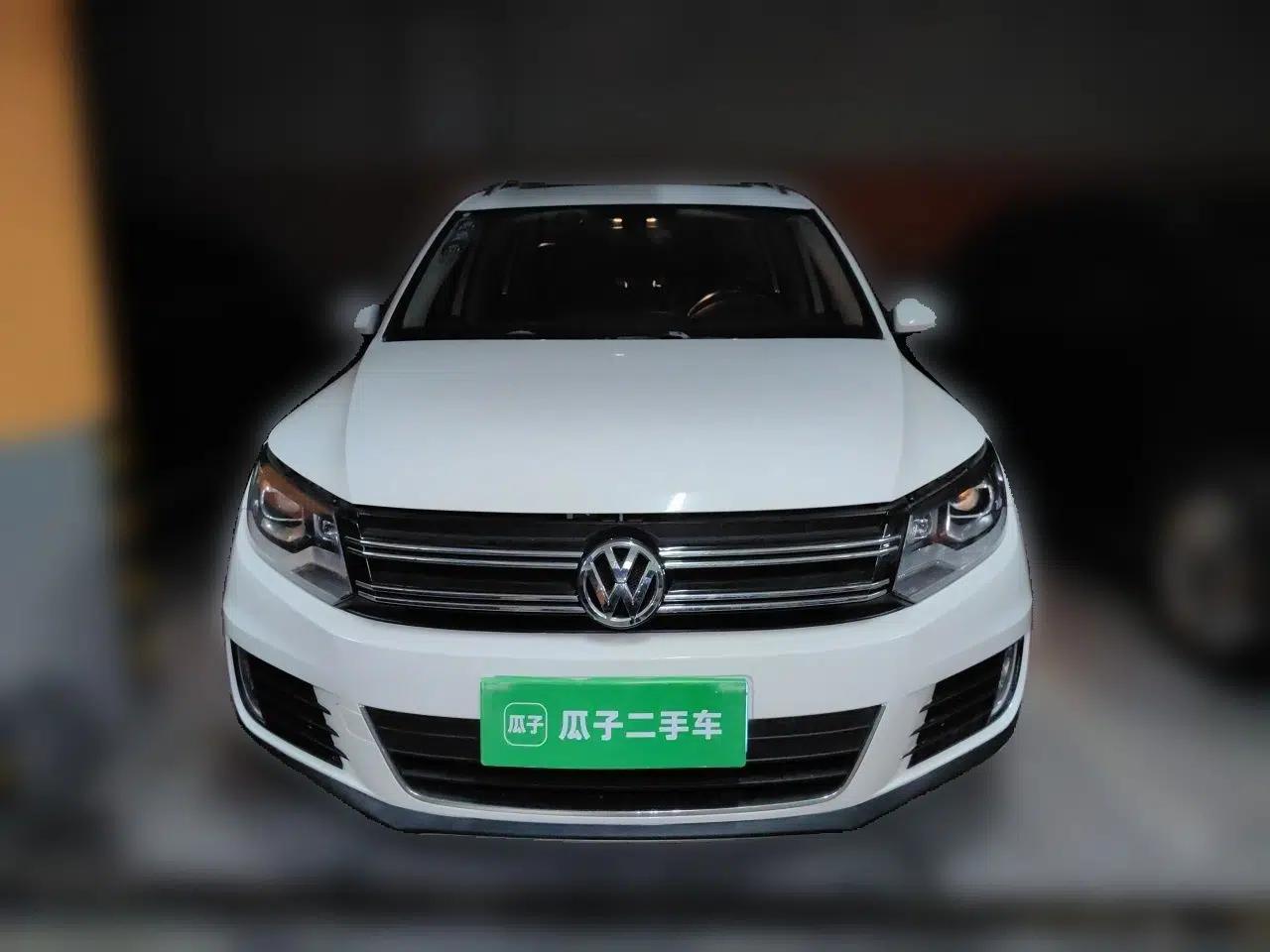 Volkswagen Tiguan 2015 1.8TSI Automatic All-Wheel-Drive Luxury Model — миниатюра 2