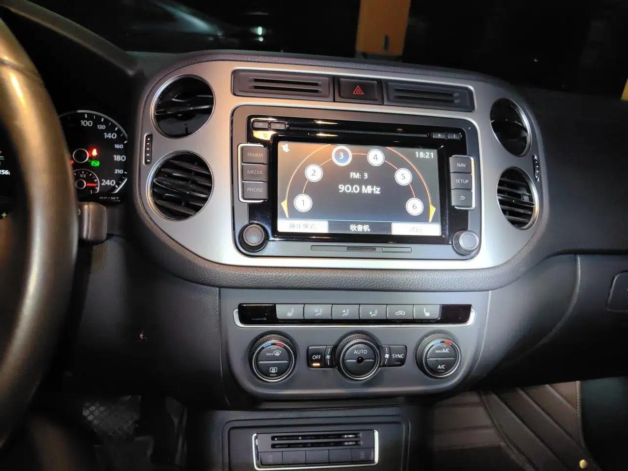 Volkswagen Tiguan 2015 1.8TSI Automatic All-Wheel-Drive Luxury Model — миниатюра 13