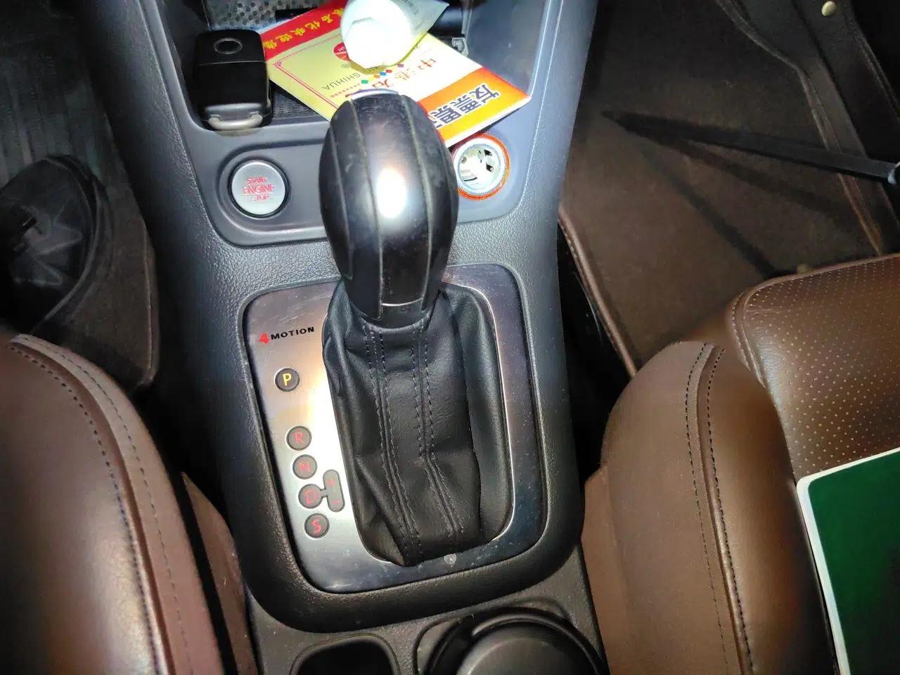 Volkswagen Tiguan 2015 1.8TSI Automatic All-Wheel-Drive Luxury Model — миниатюра 14