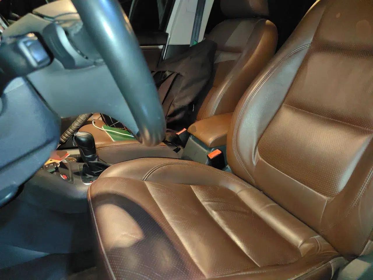 Volkswagen Tiguan 2015 1.8TSI Automatic All-Wheel-Drive Luxury Model — миниатюра 15