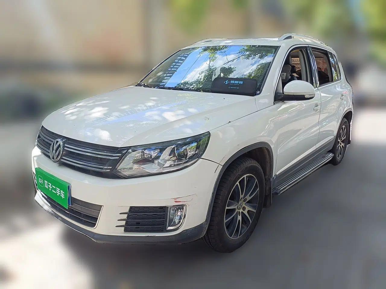 Volkswagen Tiguan 2015 1.8TSI Automatic Two-Wheel Drive Luxury Model — миниатюра 1