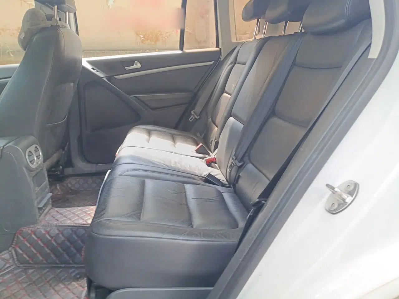 Volkswagen Tiguan 2015 1.8TSI Automatic Two-Wheel Drive Luxury Model — миниатюра 17