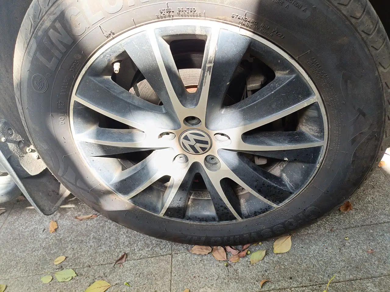 Volkswagen Tiguan 2015 1.8TSI Automatic Two-Wheel Drive Luxury Model — миниатюра 8