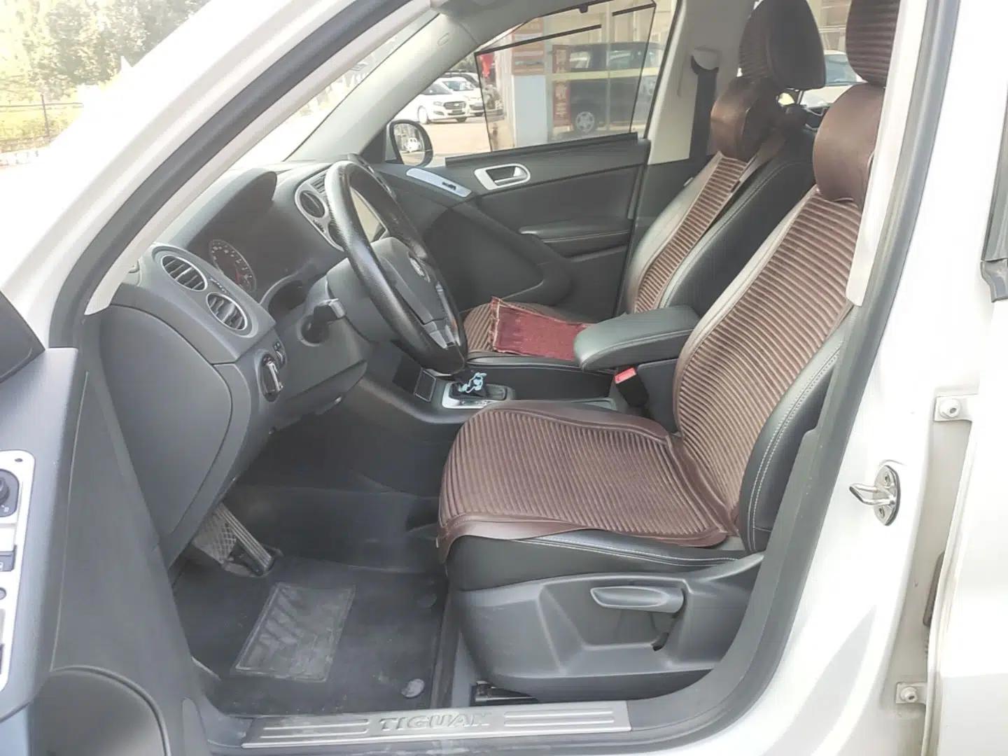 Volkswagen Tiguan 2016 280TSI Automatic Two-Wheel-Drive Silk Road Style Edition — миниатюра 17