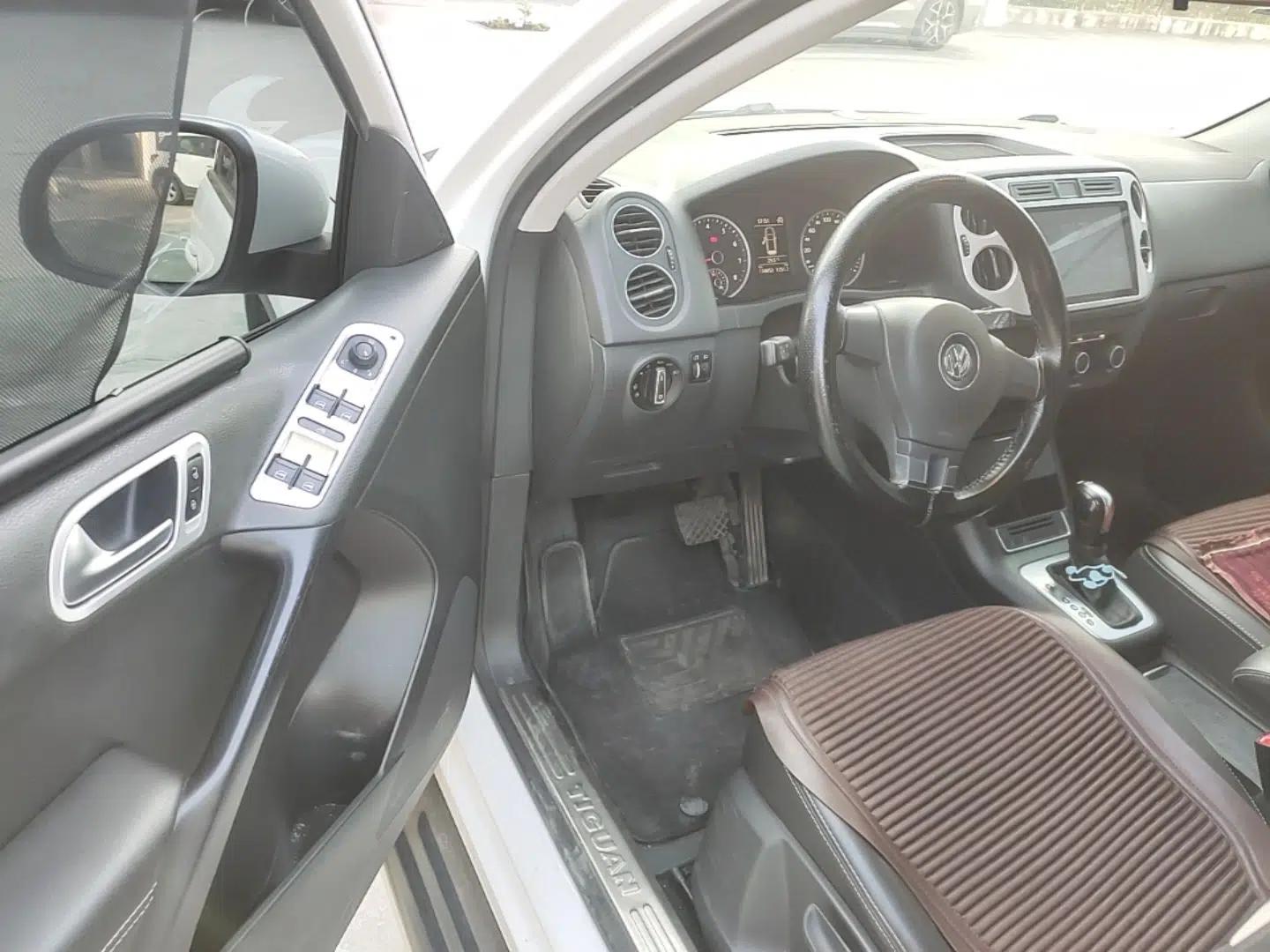 Volkswagen Tiguan 2016 280TSI Automatic Two-Wheel-Drive Silk Road Style Edition — миниатюра 18