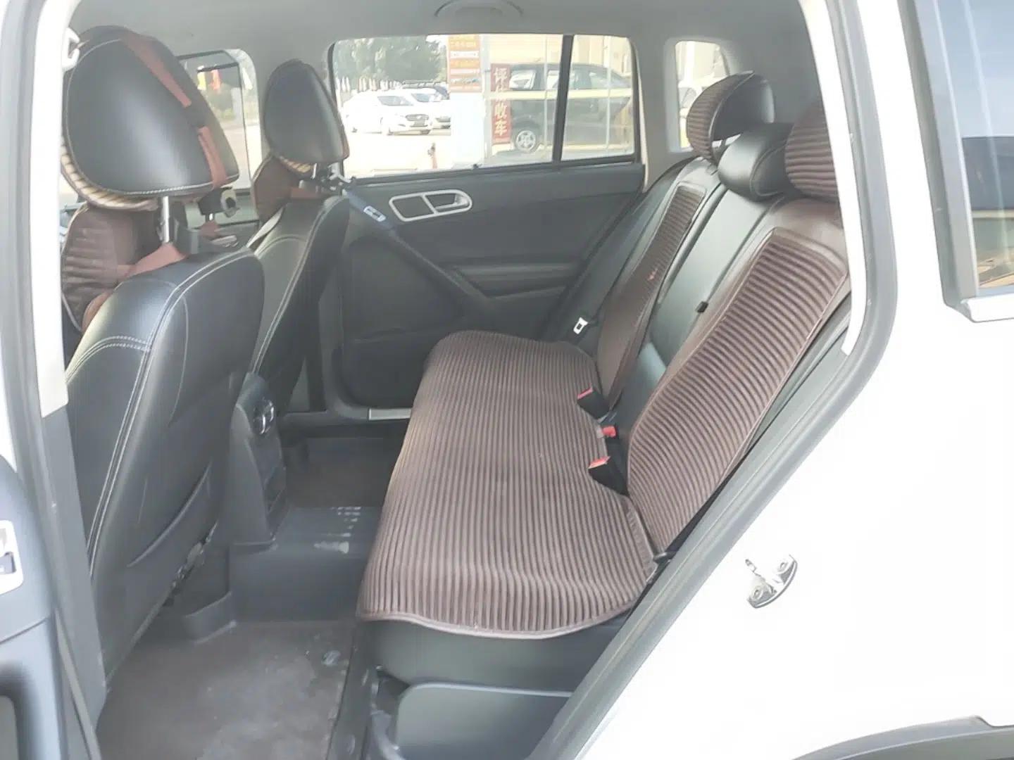 Volkswagen Tiguan 2016 280TSI Automatic Two-Wheel-Drive Silk Road Style Edition — миниатюра 20