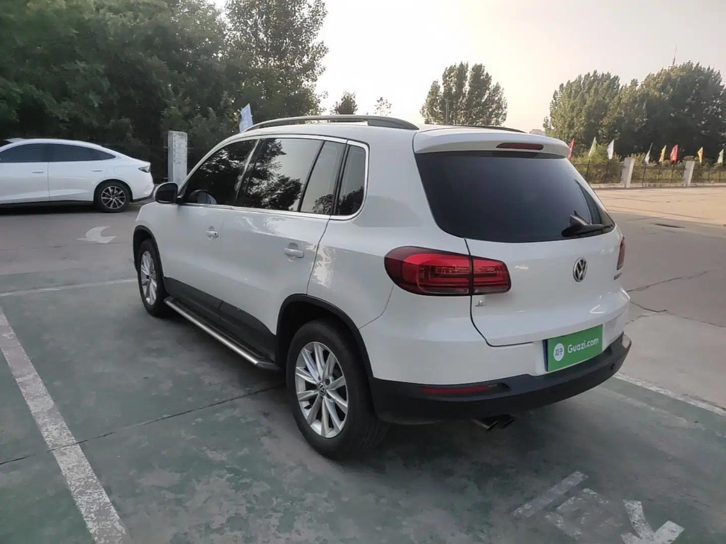 Volkswagen Tiguan 2016 280TSI Automatic Two-Wheel-Drive Silk Road Style Edition — миниатюра 4