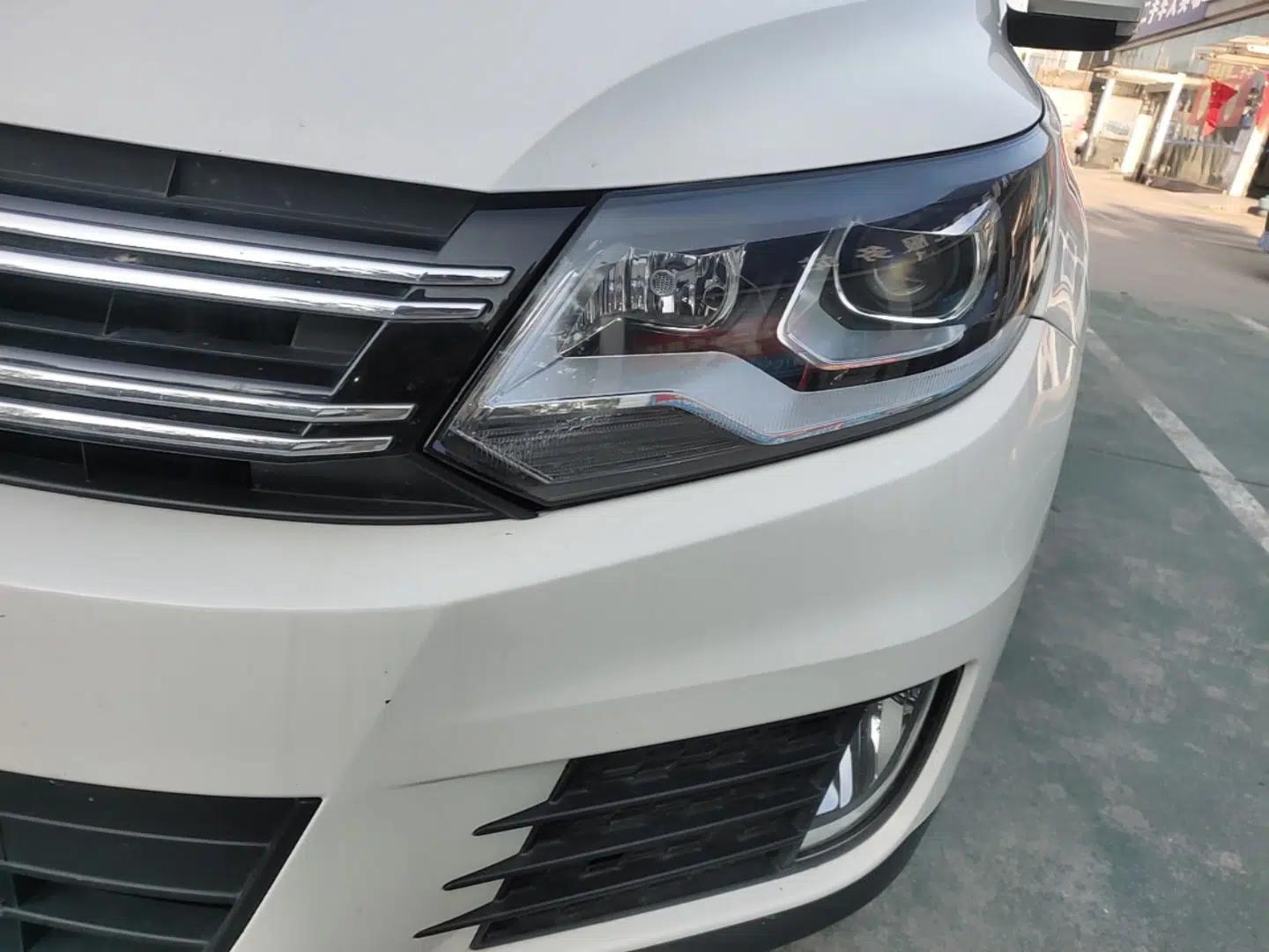 Volkswagen Tiguan 2016 280TSI Automatic Two-Wheel-Drive Silk Road Style Edition — миниатюра 8