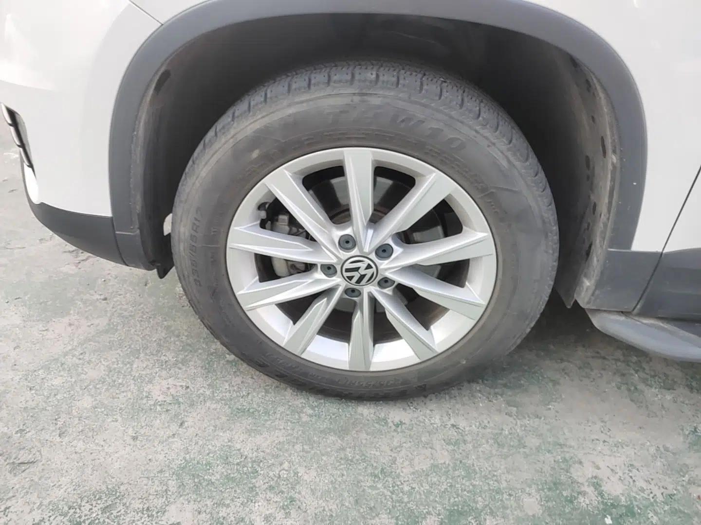 Volkswagen Tiguan 2016 280TSI Automatic Two-Wheel-Drive Silk Road Style Edition — миниатюра 10