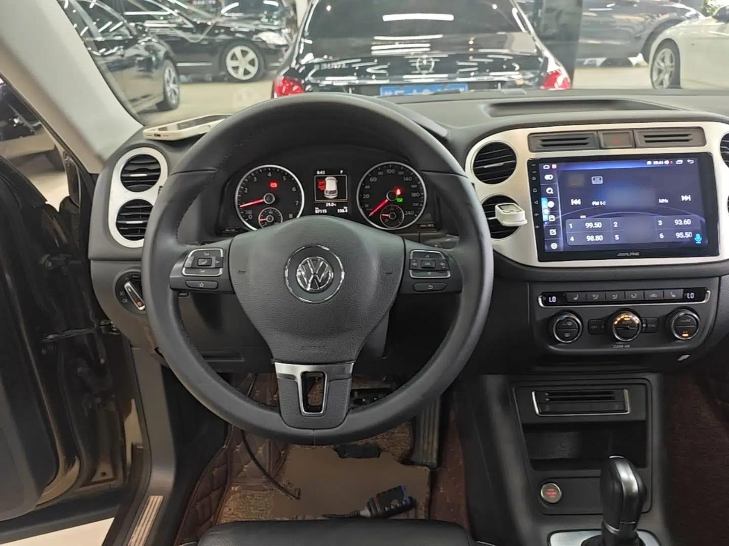 Volkswagen Tiguan 2016 300TSI Automatic All-Wheel Drive Luxury Edition — миниатюра 13