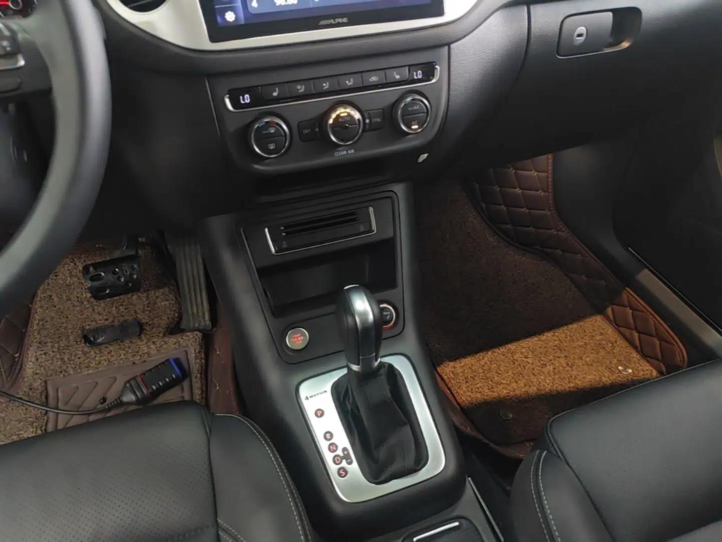 Volkswagen Tiguan 2016 300TSI Automatic All-Wheel Drive Luxury Edition — миниатюра 16