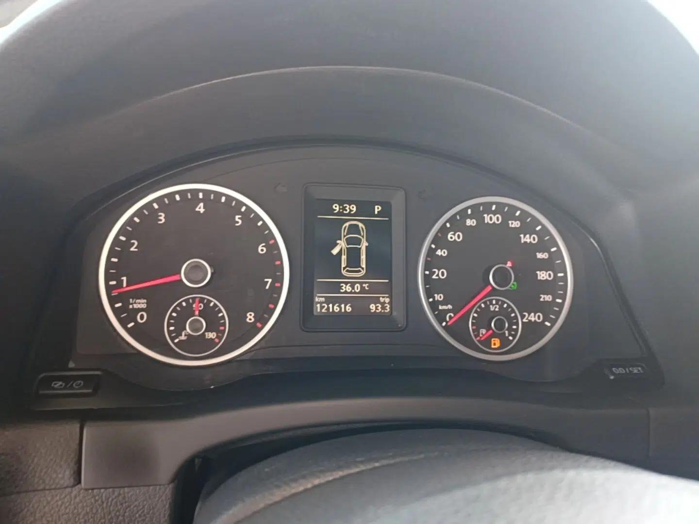 Volkswagen Tiguan 2016 300TSI Automatic Two-Wheel Drive Trend Edition — миниатюра 14