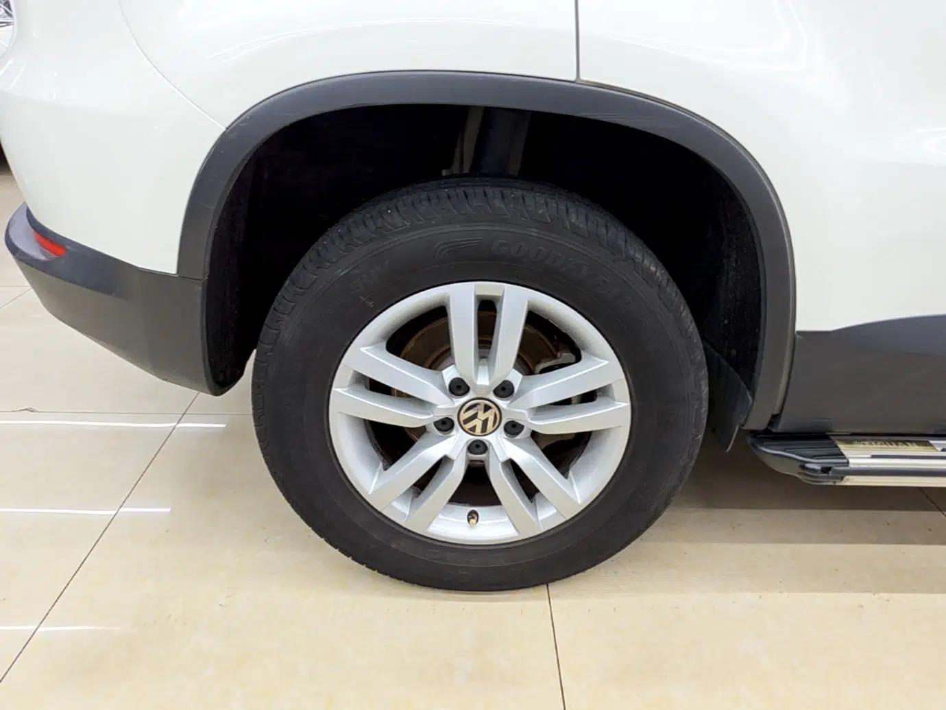 Volkswagen Tiguan 2016 300TSI Automatic Two-Wheel Drive Trend Edition — миниатюра 11