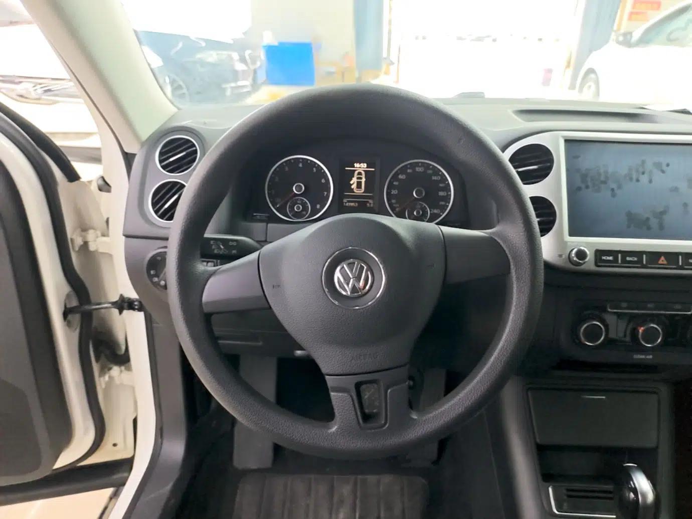 Volkswagen Tiguan 2016 300TSI Automatic Two-Wheel Drive Trend Edition — миниатюра 13