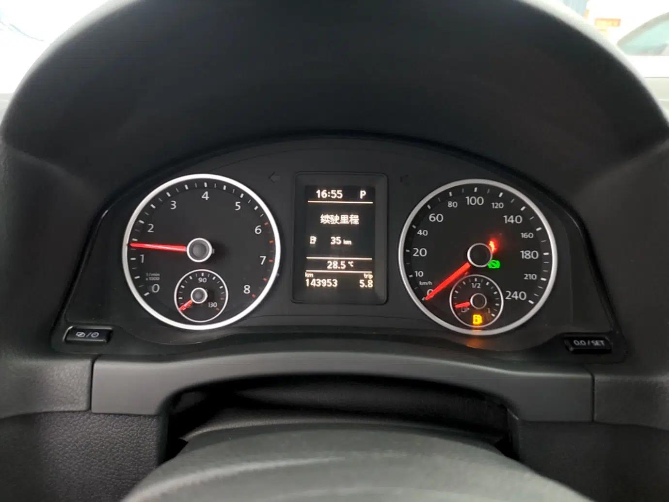 Volkswagen Tiguan 2016 300TSI Automatic Two-Wheel Drive Trend Edition — миниатюра 14