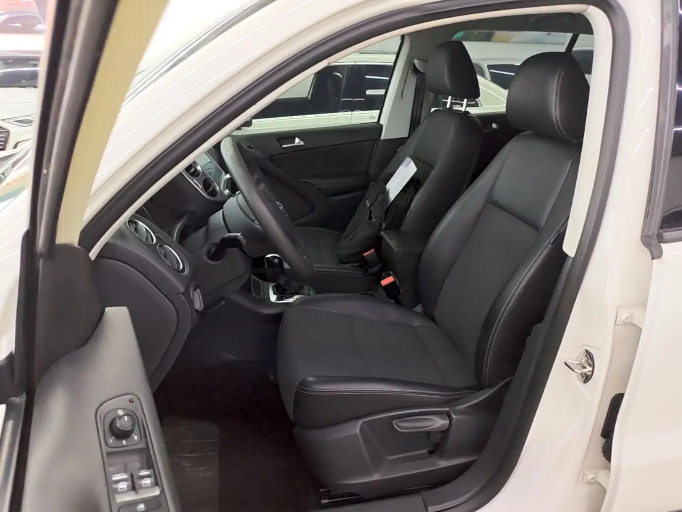 Volkswagen Tiguan 2016 300TSI Automatic Two-Wheel Drive Trend Edition — миниатюра 17
