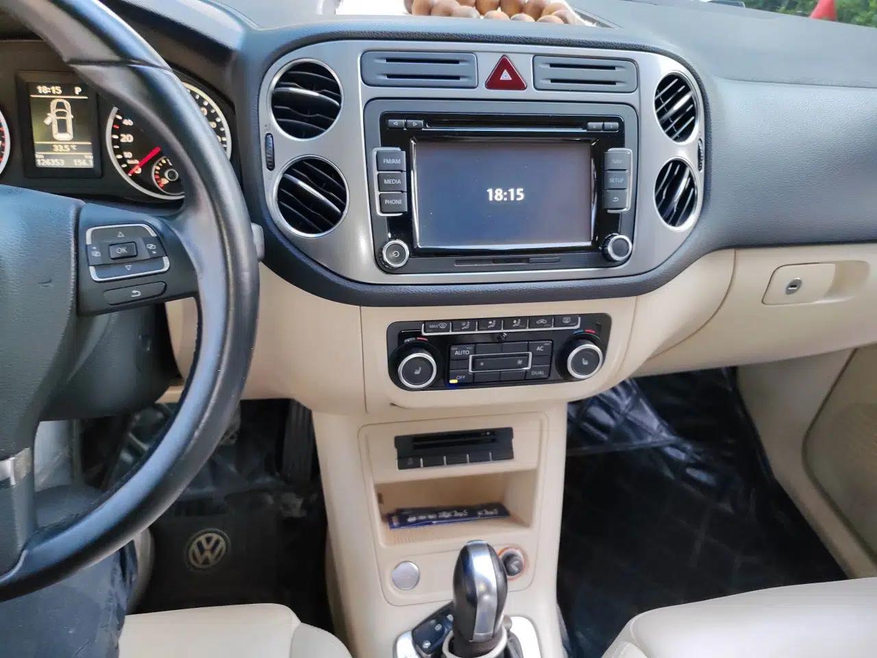 Volkswagen Tiguan 2012 2.0 TSI Automatic All-Wheel Drive Elite Edition — миниатюра 13