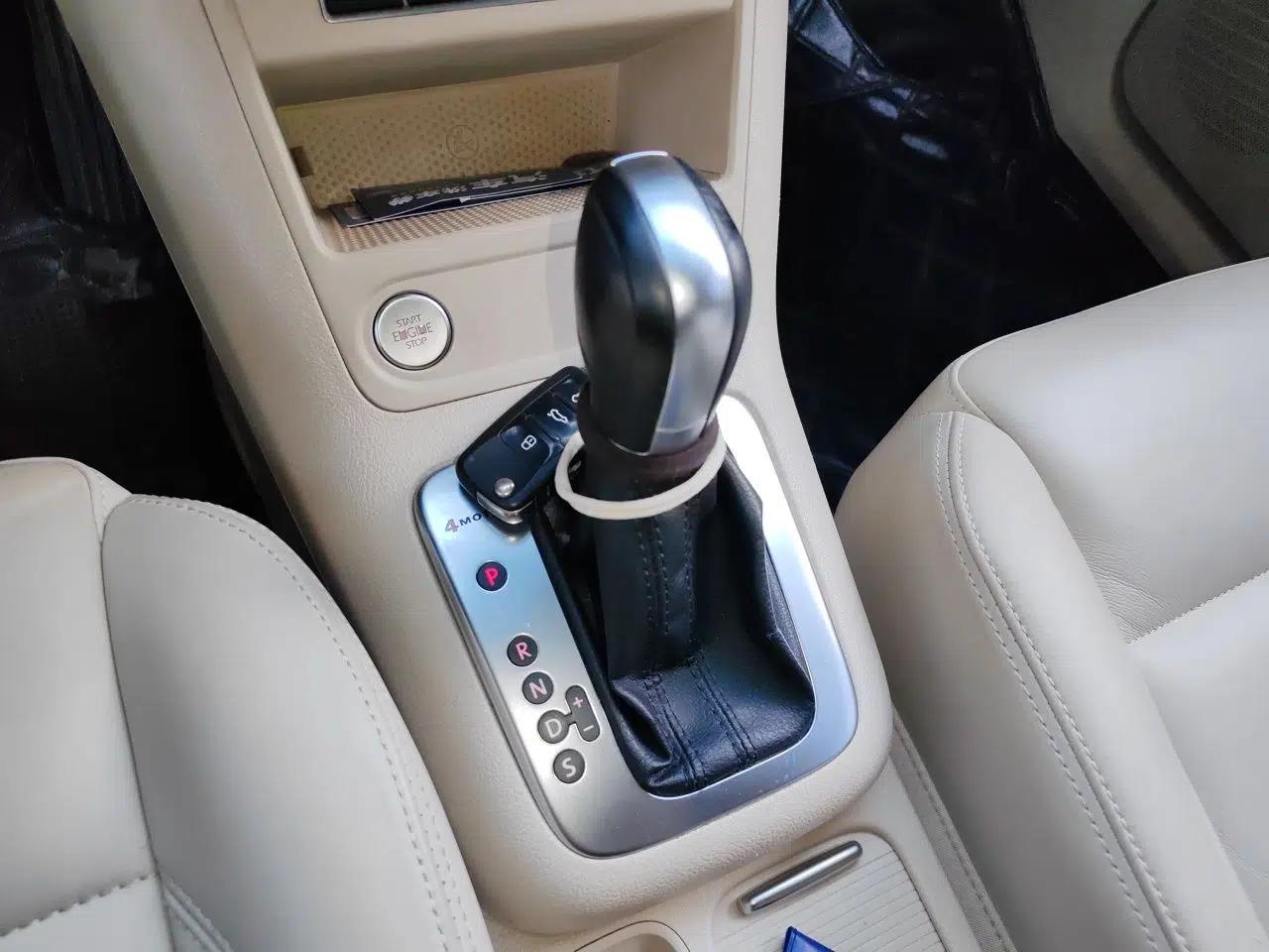 Volkswagen Tiguan 2012 2.0 TSI Automatic All-Wheel Drive Elite Edition — миниатюра 14