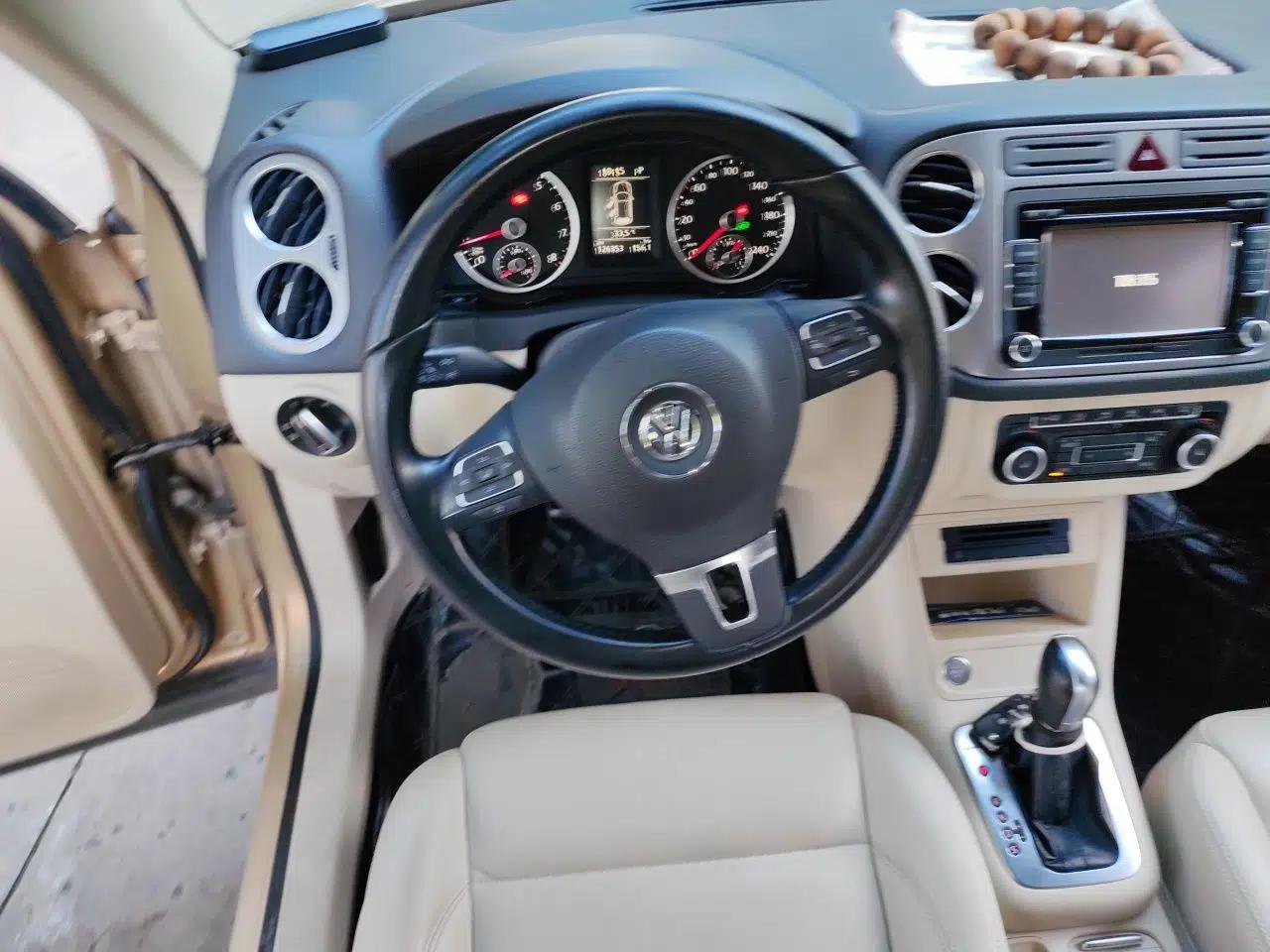 Volkswagen Tiguan 2012 2.0 TSI Automatic All-Wheel Drive Elite Edition — миниатюра 10