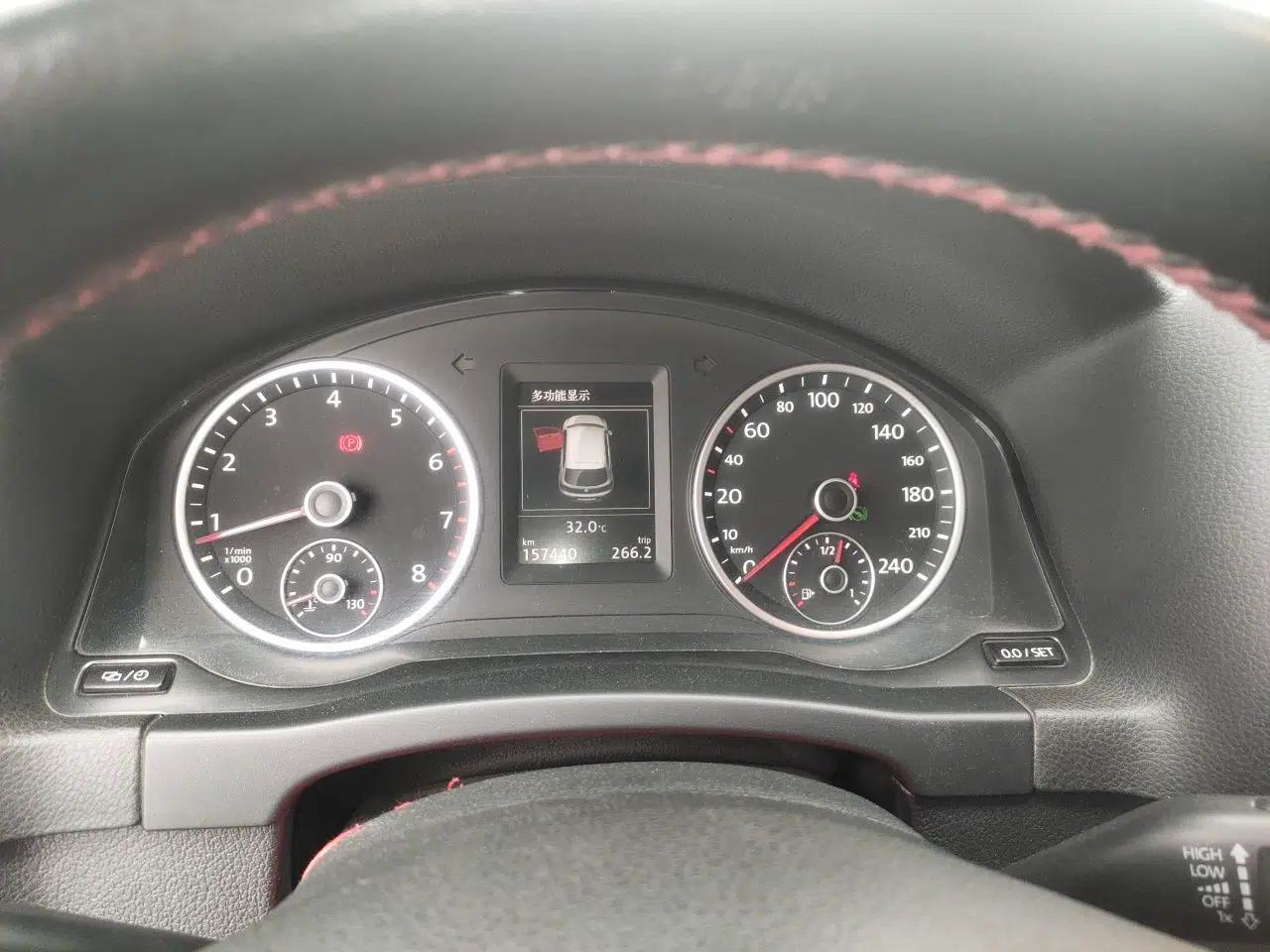Volkswagen Tiguan 2016 300TSI Automatic All-Wheel Drive Luxury Edition — миниатюра 11