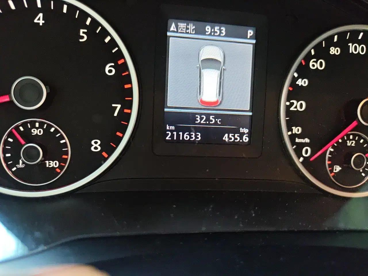 Volkswagen Tiguan 2013 1.8TSI Automatic Two-Wheel Drive Luxury Model — миниатюра 12
