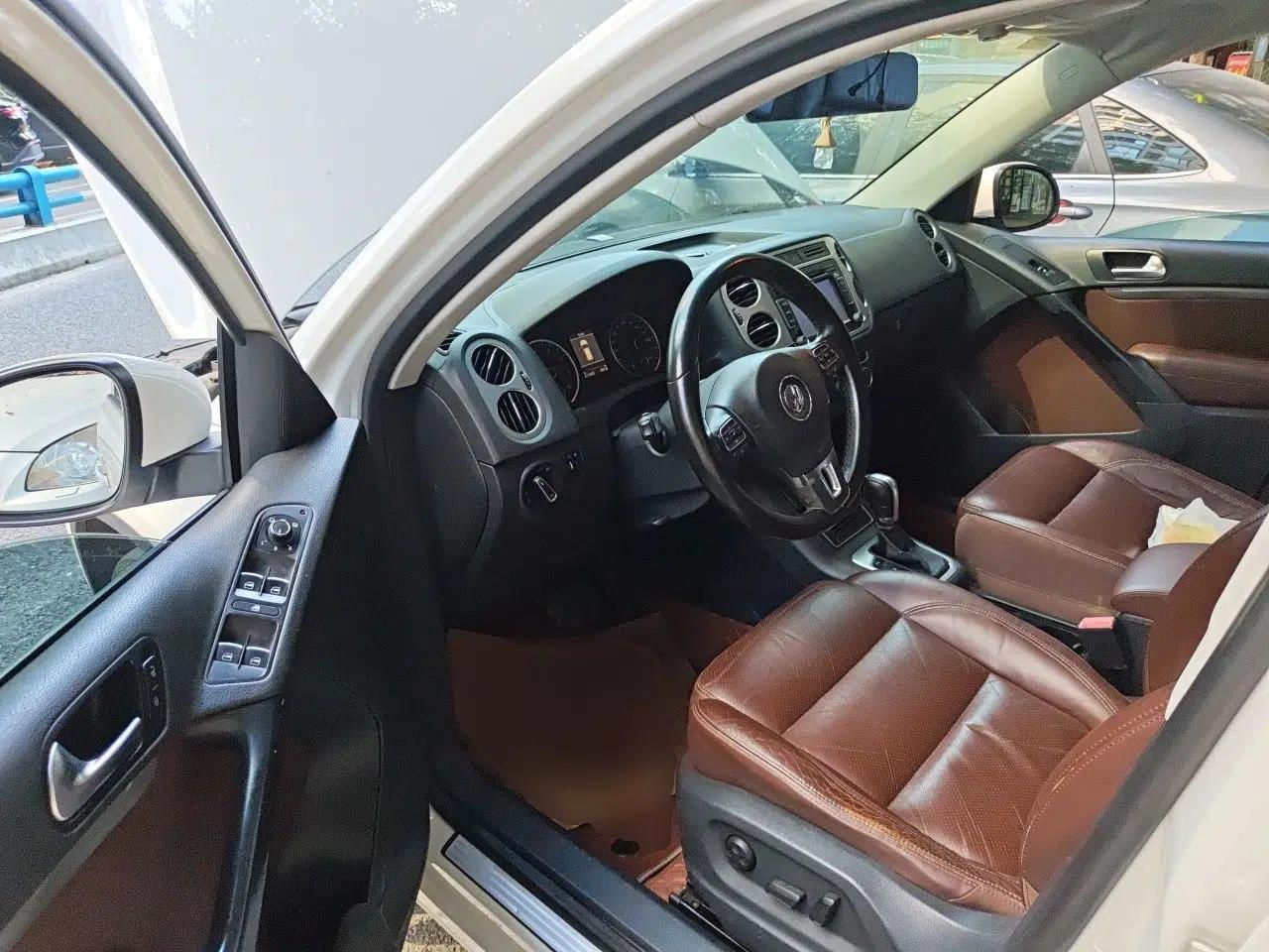 Volkswagen Tiguan 2013 1.8TSI Automatic Two-Wheel Drive Luxury Model — миниатюра 16