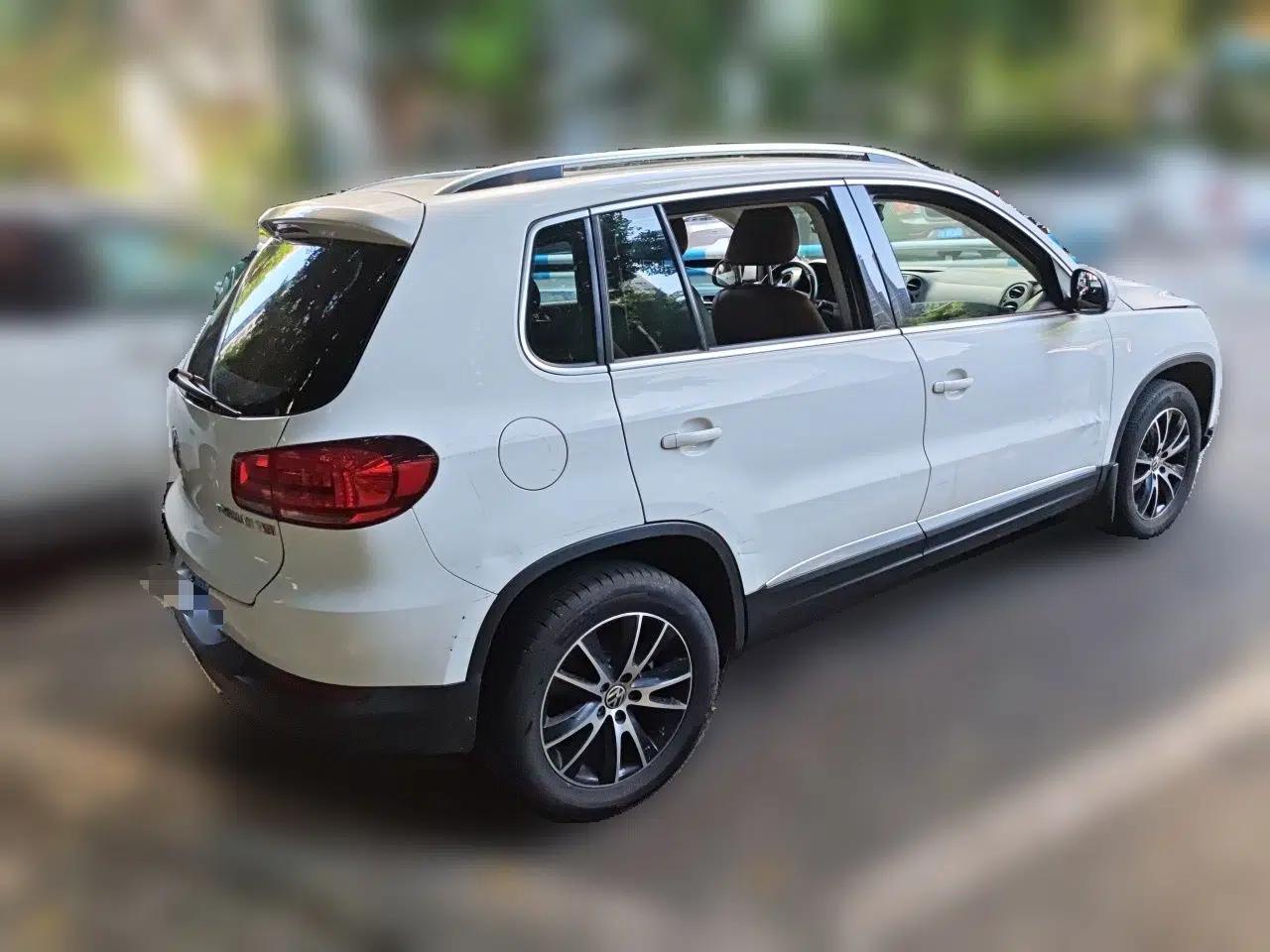 Volkswagen Tiguan 2013 1.8TSI Automatic Two-Wheel Drive Luxury Model — миниатюра 6