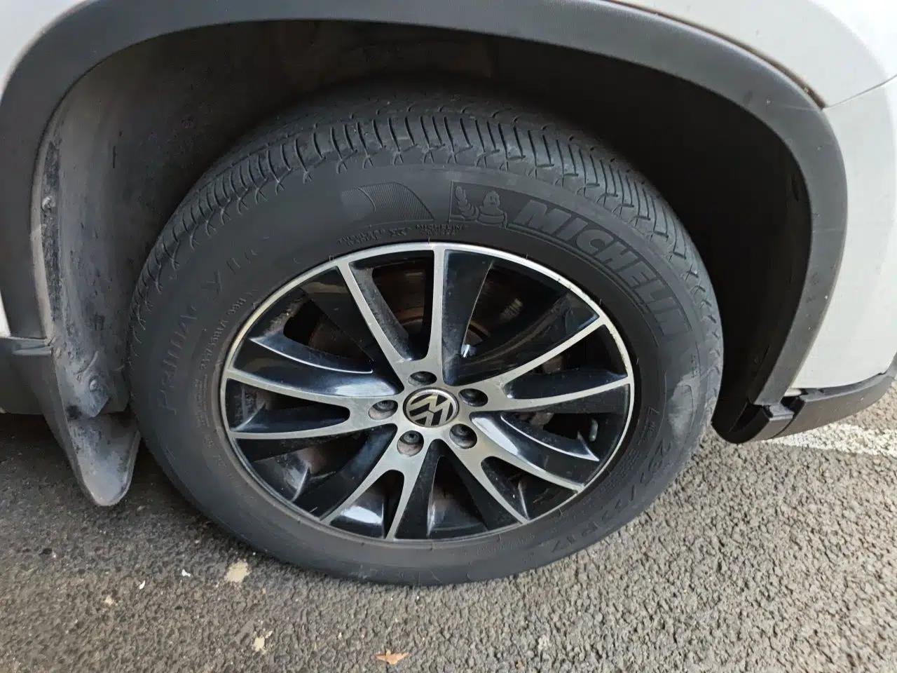 Volkswagen Tiguan 2013 1.8TSI Automatic Two-Wheel Drive Luxury Model — миниатюра 8