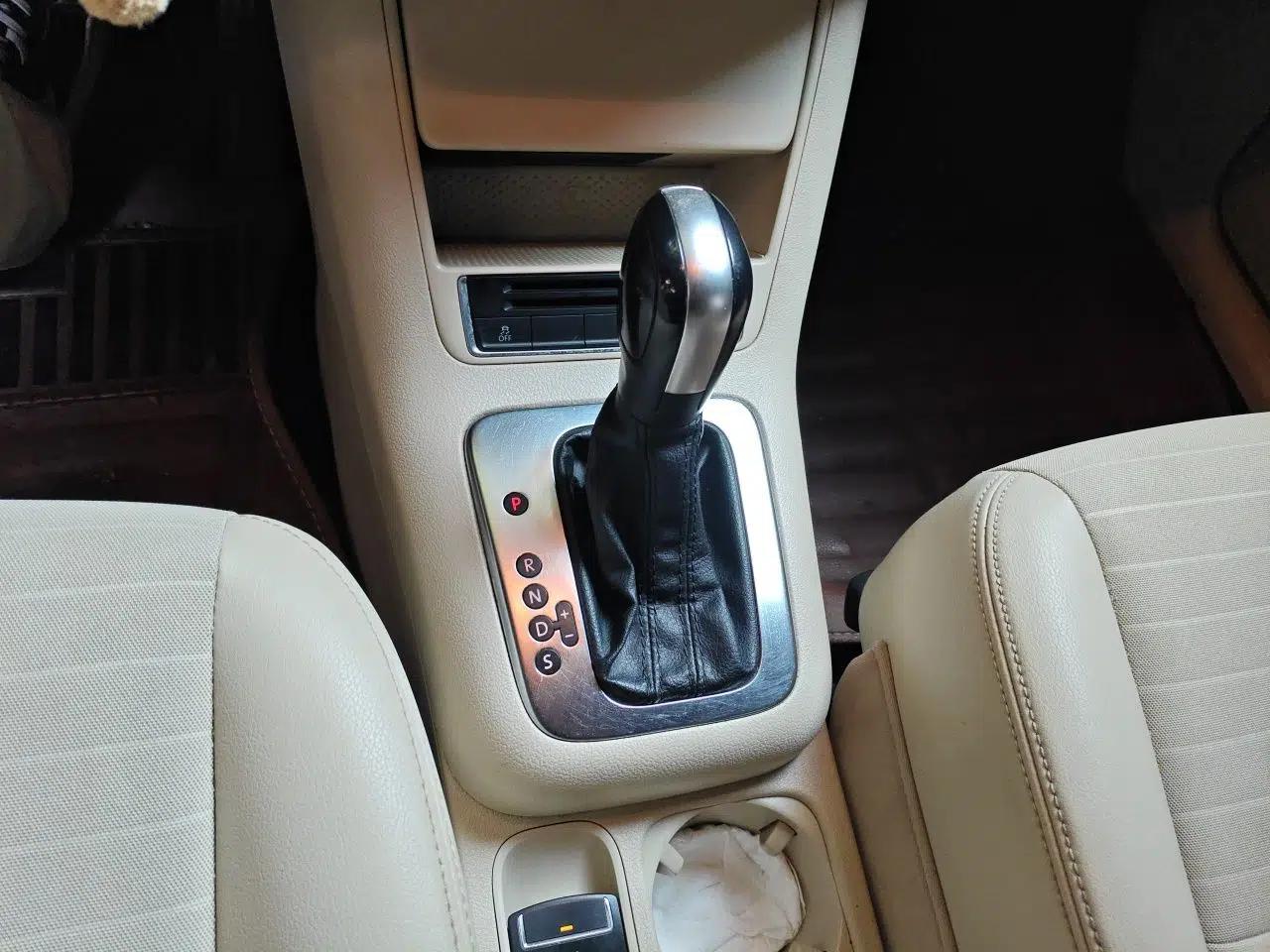 Volkswagen Tiguan 2013 1.8TSI Automatic Two-Wheel Drive Trend Edition — миниатюра 14