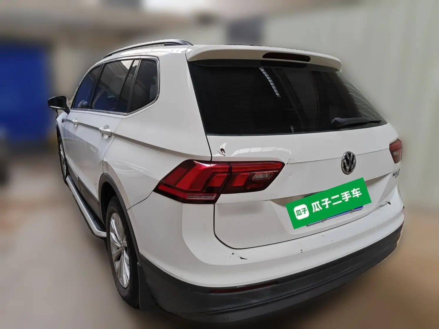 Volkswagen Tiguan L 2017 330TSI Automatic Two-Wheel Drive Luxury Edition — миниатюра 4
