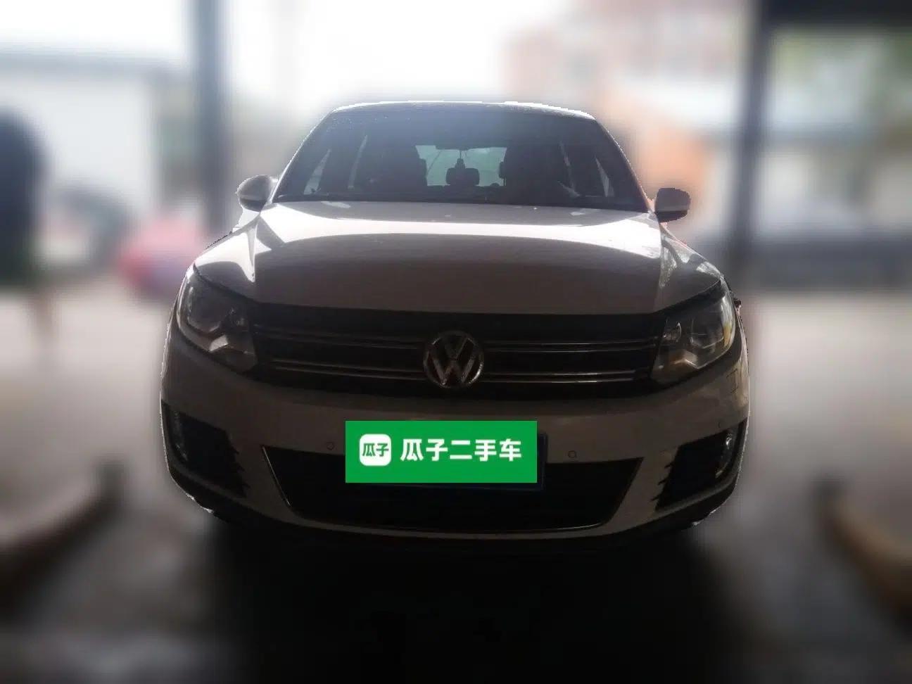 Volkswagen Tiguan 2013 2.0 TSI Automatic All-Wheel-Drive Flagship Edition — миниатюра 2