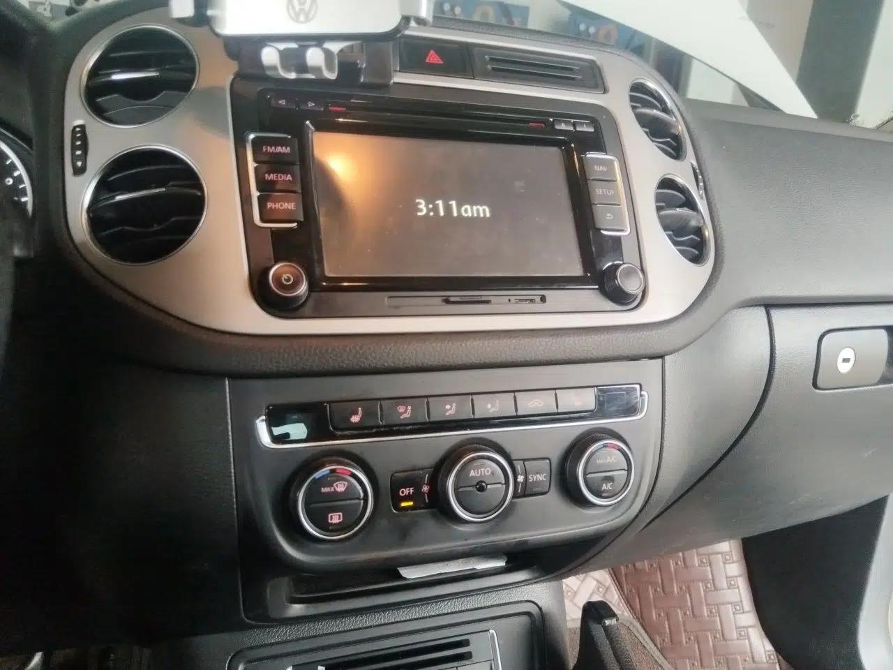 Volkswagen Tiguan 2013 2.0 TSI Automatic All-Wheel-Drive Flagship Edition — миниатюра 13