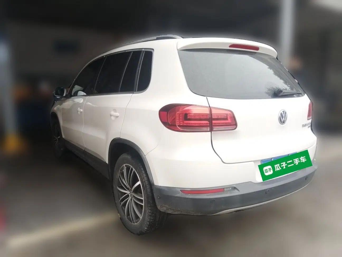Volkswagen Tiguan 2013 2.0 TSI Automatic All-Wheel-Drive Flagship Edition — миниатюра 4