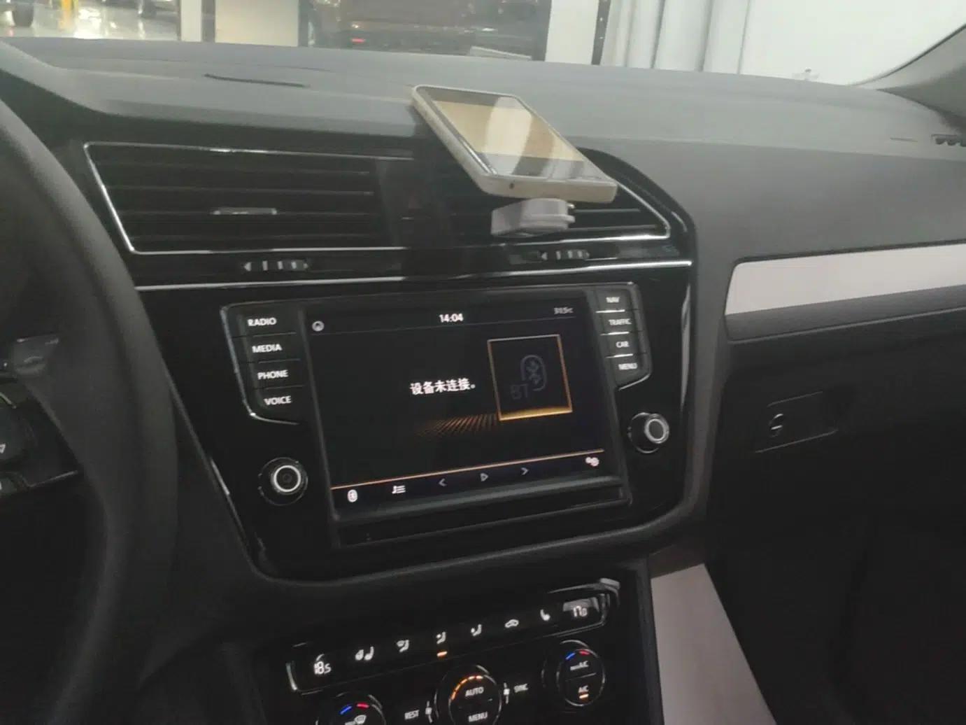 Volkswagen Tiguan L 2017 330TSI Automatic Two-Wheel Drive Luxury Edition — миниатюра 15