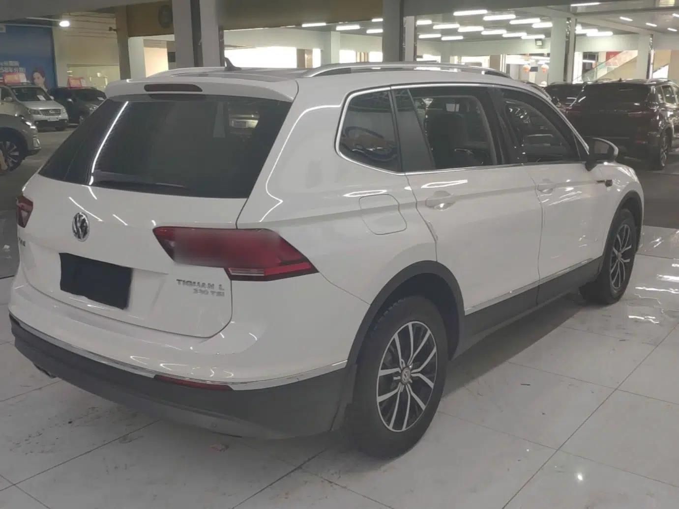 Volkswagen Tiguan L 2017 330TSI Automatic Two-Wheel Drive Luxury Edition — миниатюра 6