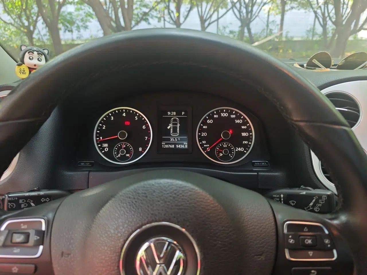 Volkswagen Tiguan 2017 300TSI Automatic Two-Wheel Drive Silk Road Comfort Edition — миниатюра 11
