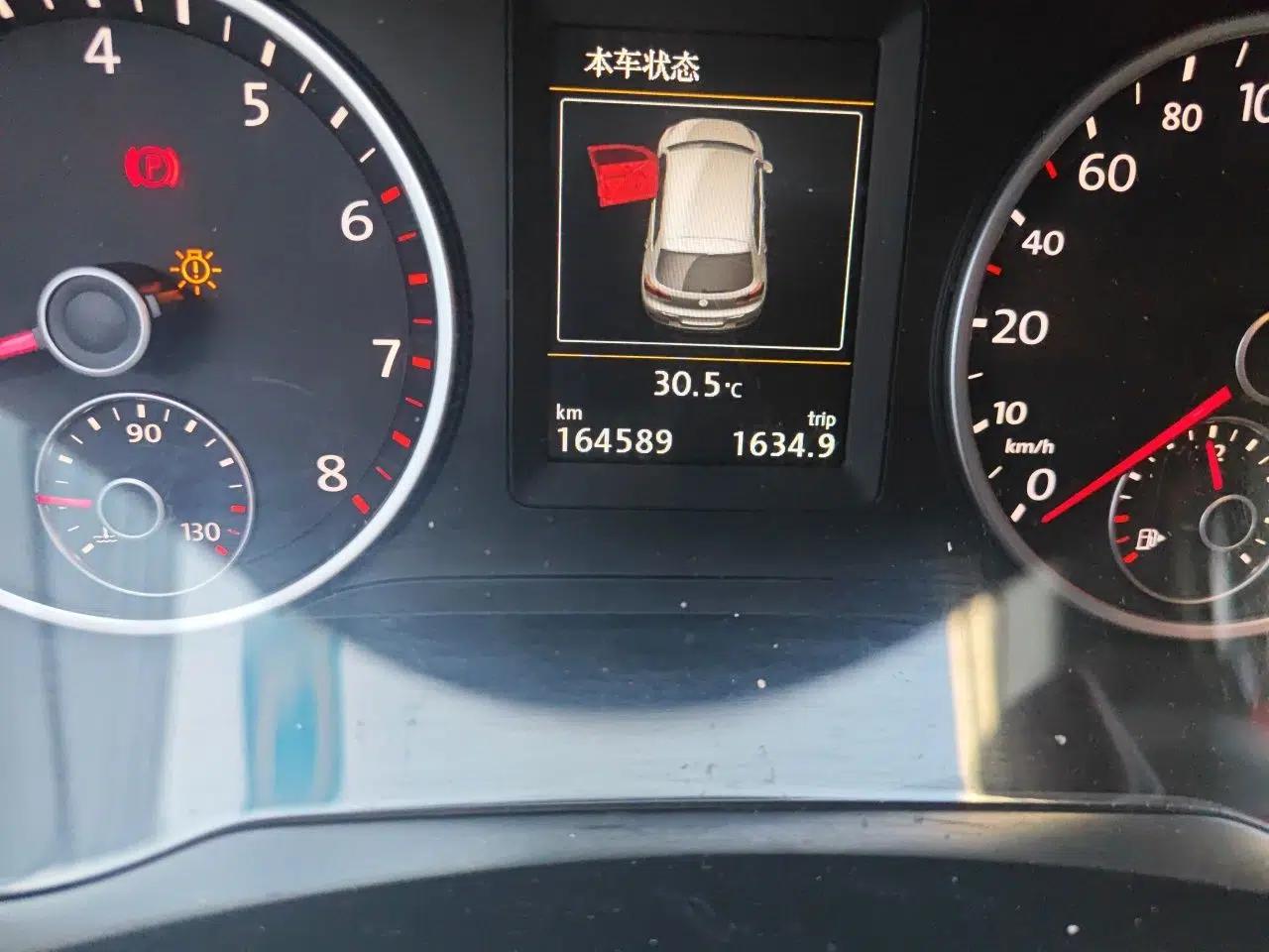 Volkswagen Tiguan 2015 1.8TSI Automatic All-Wheel-Drive Luxury Model — миниатюра 12
