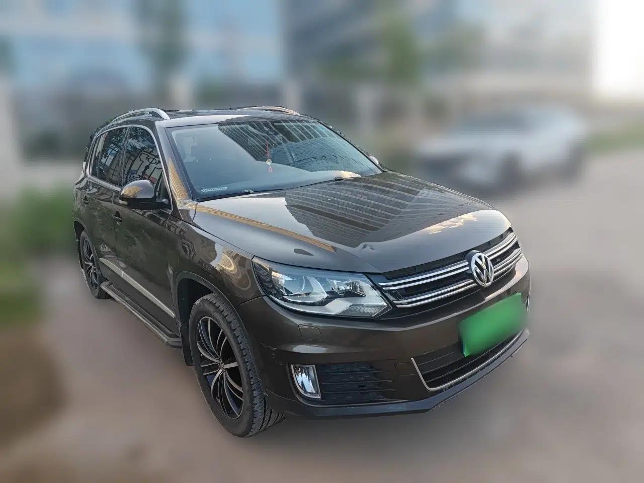 Volkswagen Tiguan 2015 1.8TSI Automatic All-Wheel-Drive Luxury Model — миниатюра 3