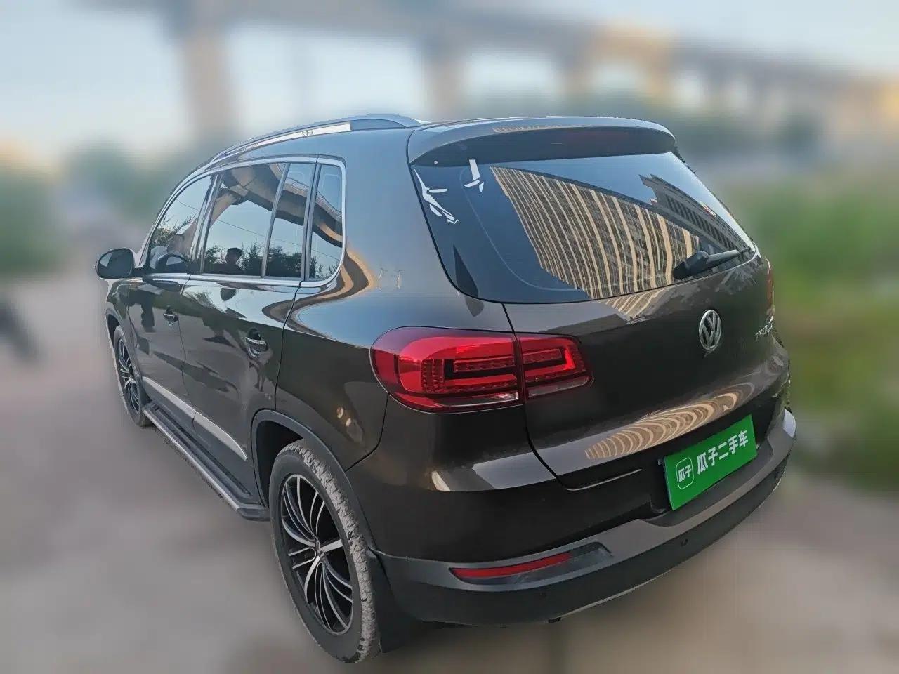 Volkswagen Tiguan 2015 1.8TSI Automatic All-Wheel-Drive Luxury Model — миниатюра 4