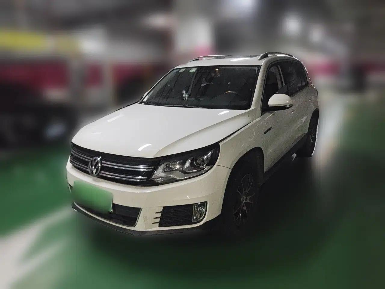 Volkswagen Tiguan 2016 330TSI Automatic All-Wheel Drive Luxury Edition — миниатюра 1