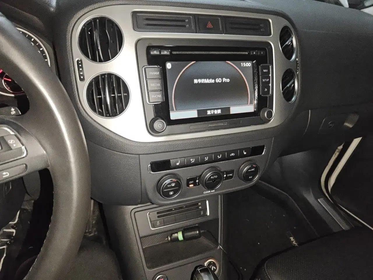 Volkswagen Tiguan 2016 330TSI Automatic All-Wheel Drive Luxury Edition — миниатюра 13