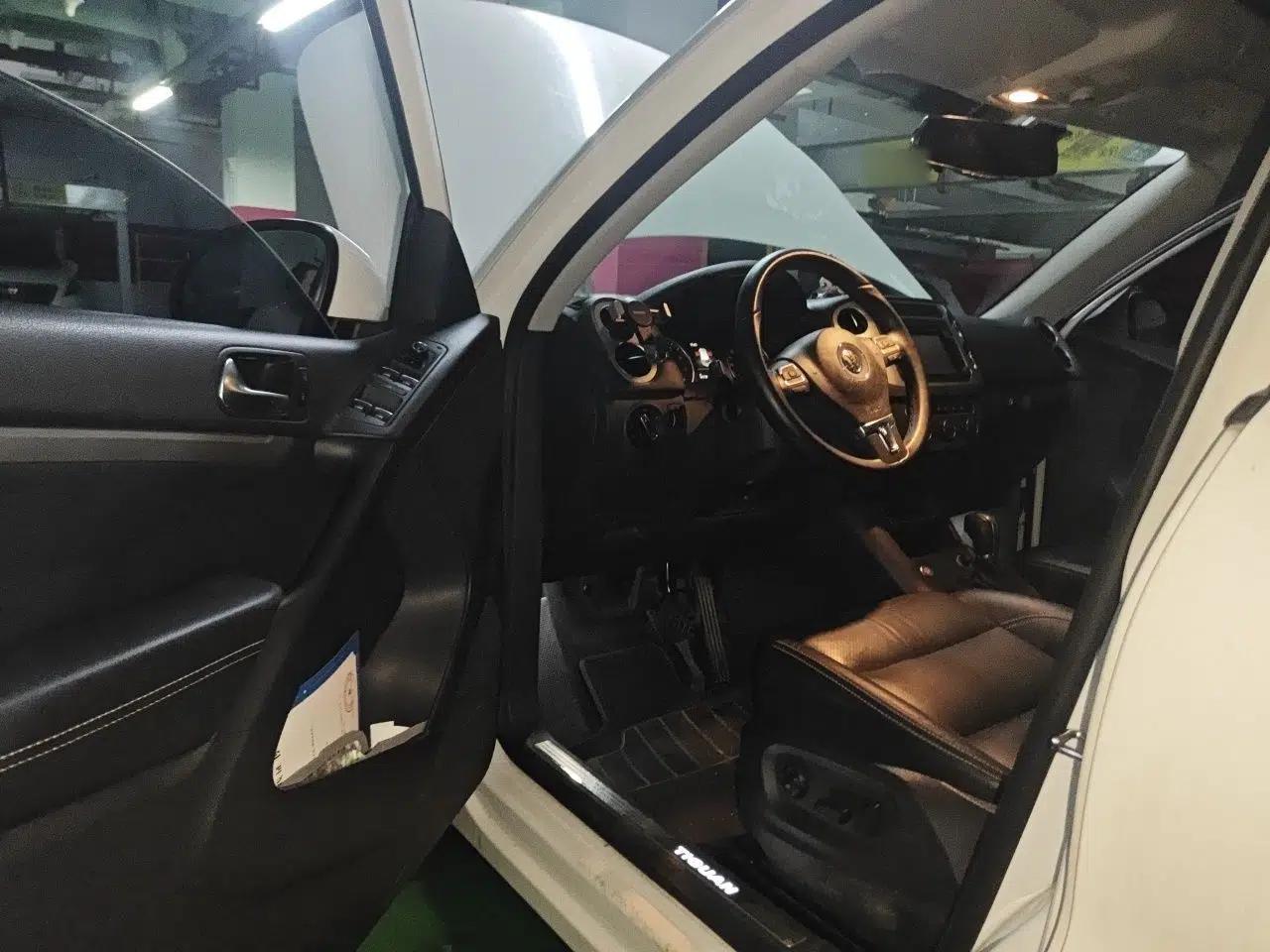 Volkswagen Tiguan 2016 330TSI Automatic All-Wheel Drive Luxury Edition — миниатюра 16