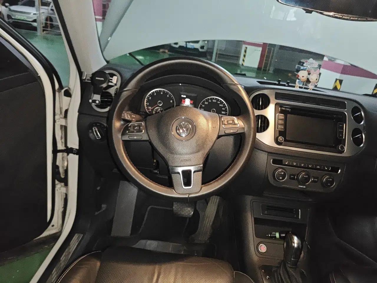 Volkswagen Tiguan 2016 330TSI Automatic All-Wheel Drive Luxury Edition — миниатюра 10