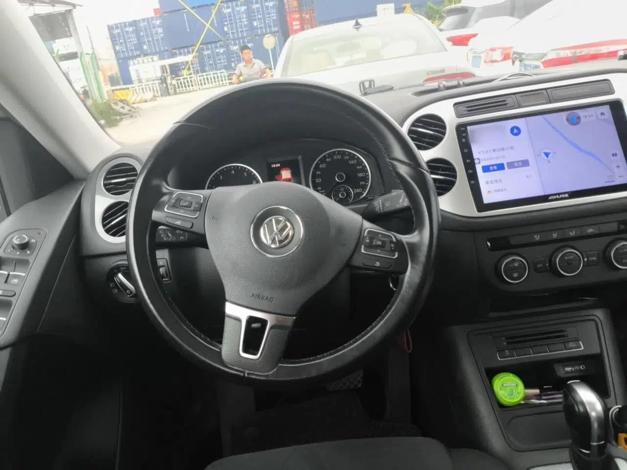 Volkswagen Tiguan 2016 2.0 TSI Four-Wheel Drive Standard Version — миниатюра 10