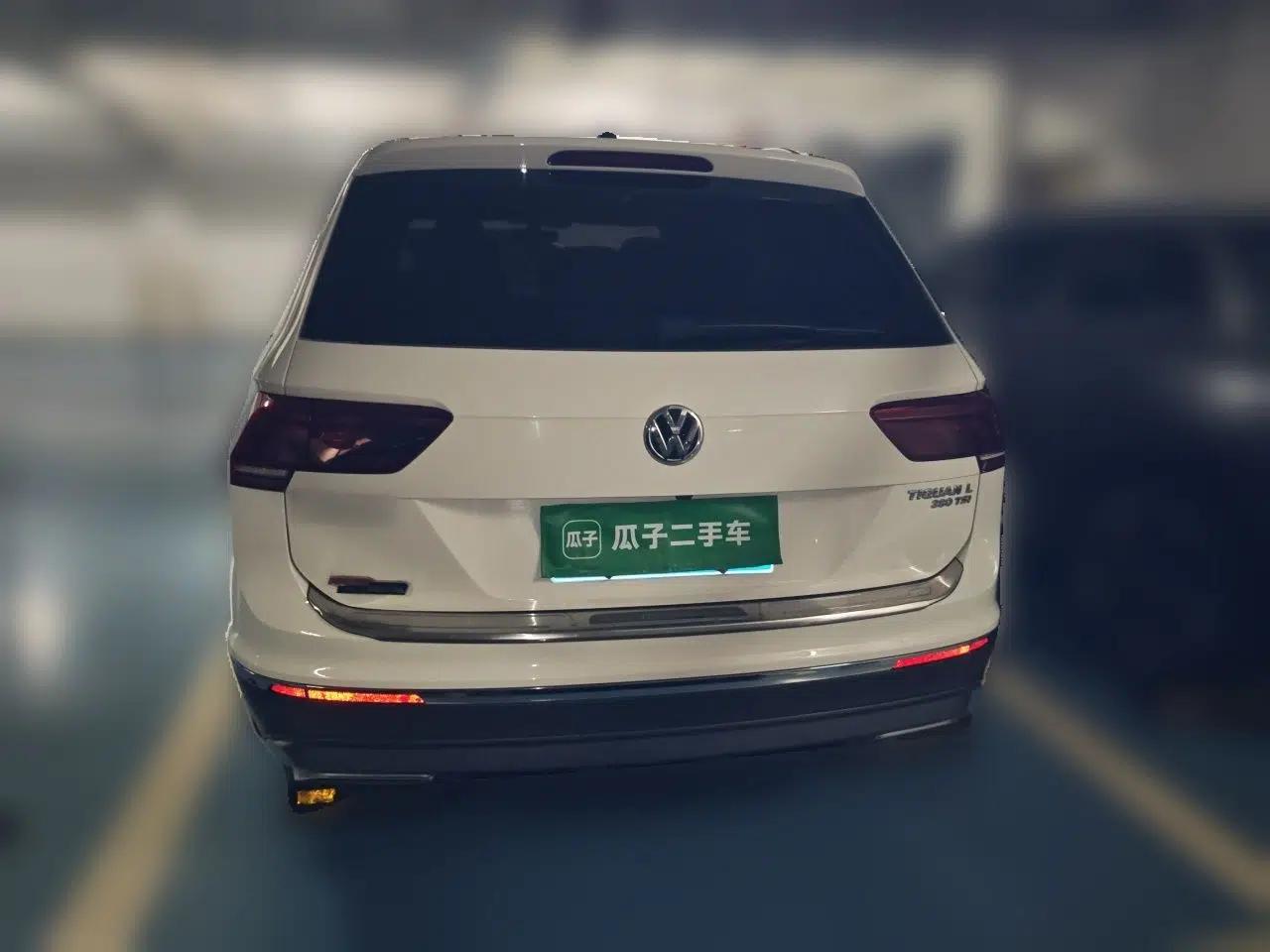 Volkswagen Tiguan L 2018 380TSI Automatic All-Wheel Drive Luxury Edition — миниатюра 5