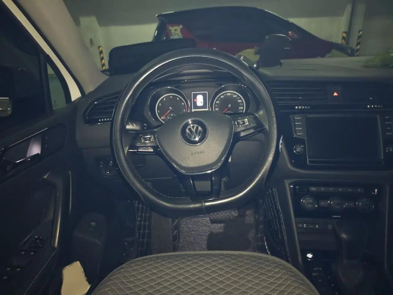 Volkswagen Tiguan L 2018 380TSI Automatic All-Wheel Drive Luxury Edition — миниатюра 10