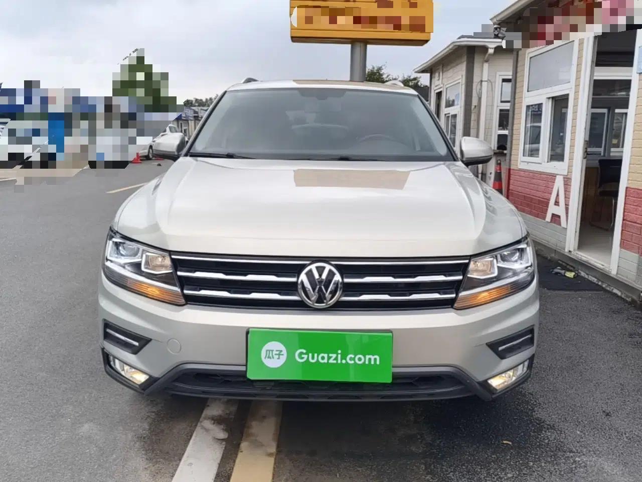 Volkswagen Tiguan L 2019 Revised Version 280TSI Automatic Two-Wheel Drive Panoramic Comfort Edition China VI Standard — миниатюра 2