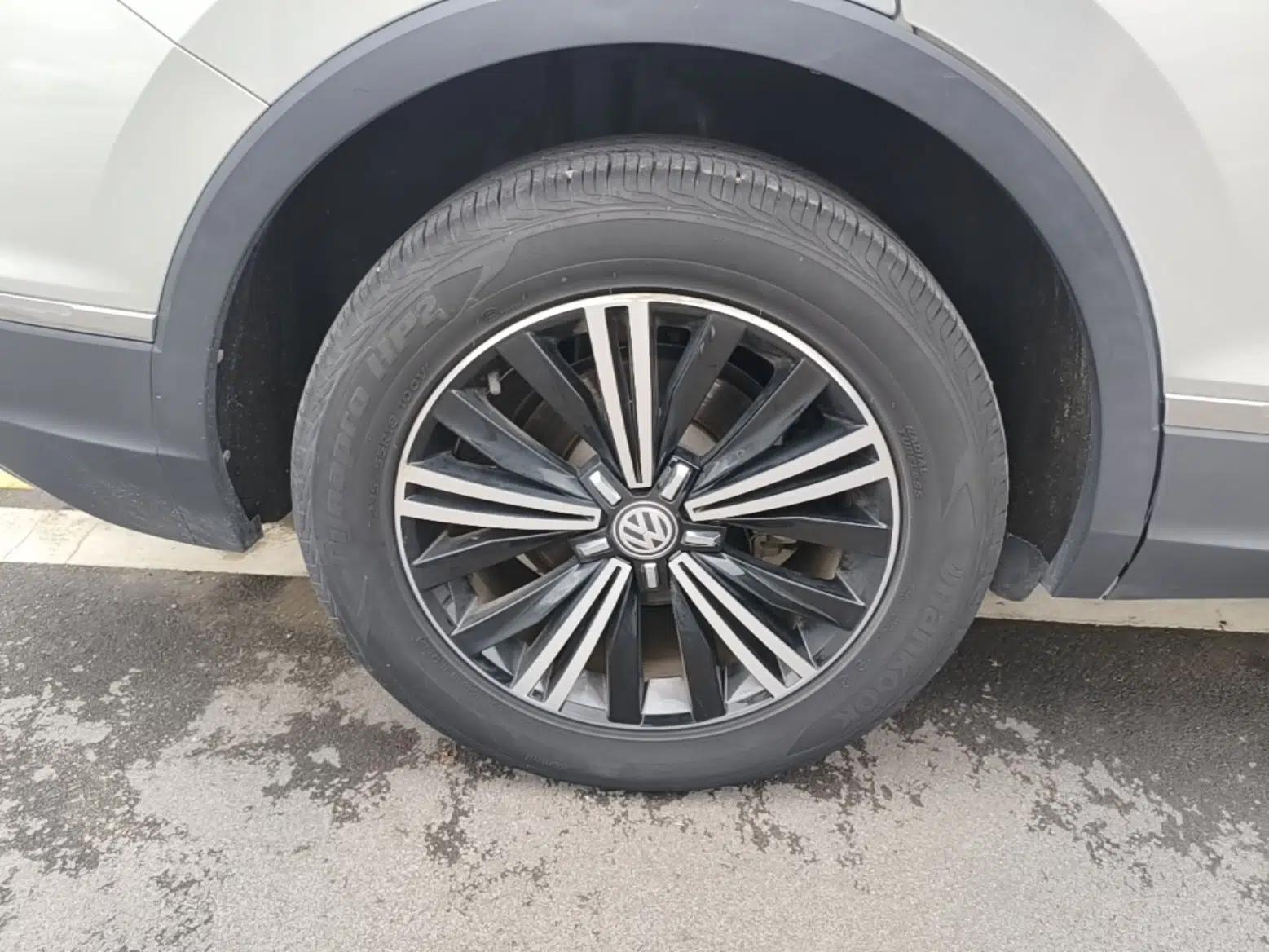 Volkswagen Tiguan L 2019 Revised Version 280TSI Automatic Two-Wheel Drive Panoramic Comfort Edition China VI Standard — миниатюра 11