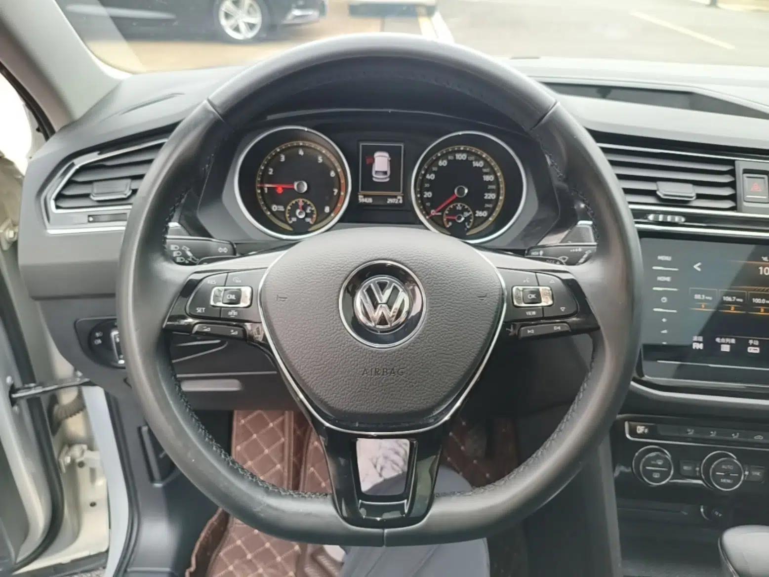 Volkswagen Tiguan L 2019 Revised Version 280TSI Automatic Two-Wheel Drive Panoramic Comfort Edition China VI Standard — миниатюра 13