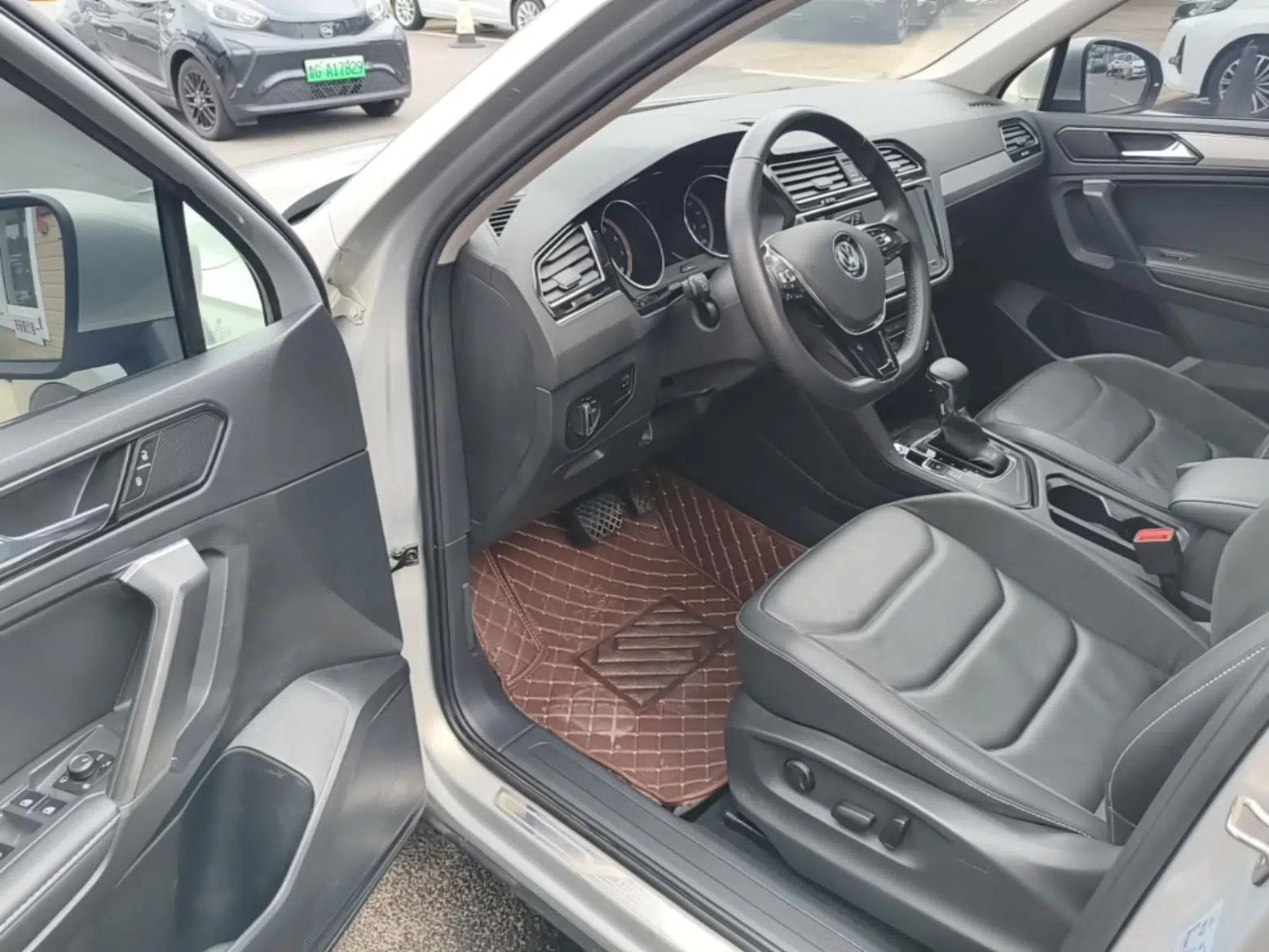 Volkswagen Tiguan L 2019 Revised Version 280TSI Automatic Two-Wheel Drive Panoramic Comfort Edition China VI Standard — миниатюра 18